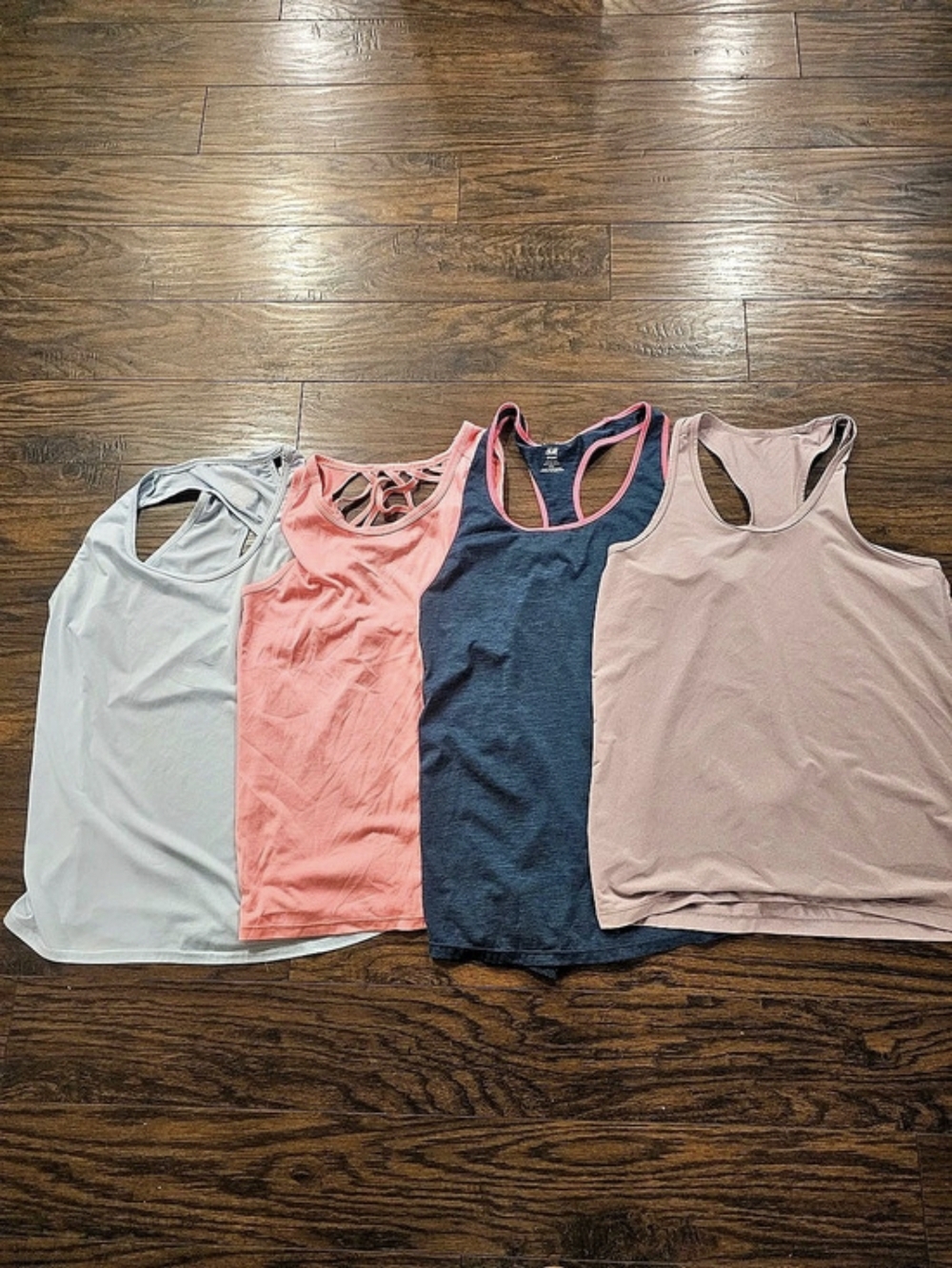 Mixed brands Women's Tank Top 4-Piece Lot Pink & Blue